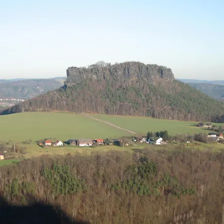 Haus Falkensteinblick Apartamento *